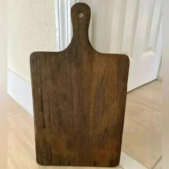 Decorative distress bread board - Picture 3 of 4